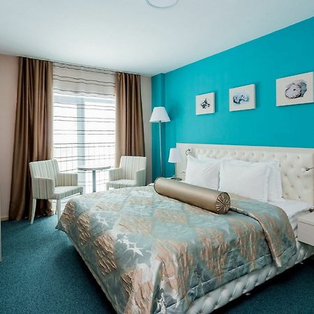 Aqua-Minsk Hotel Extérieur photo