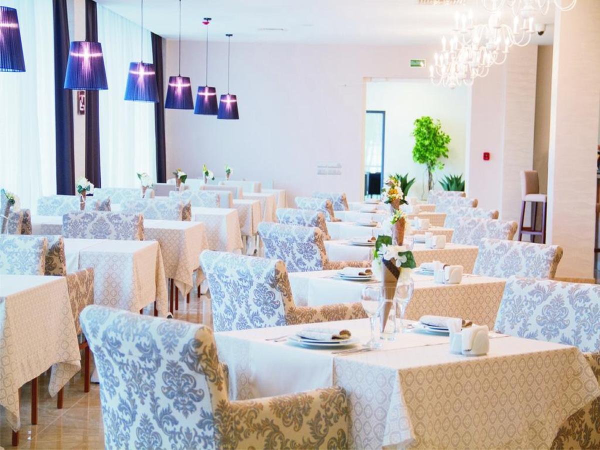 Aqua-Minsk Hotel Extérieur photo