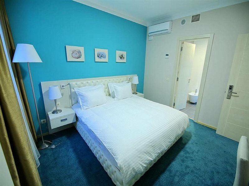 Aqua-Minsk Hotel Extérieur photo